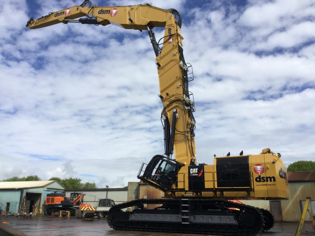 Teamwork pays off for landmark excavator