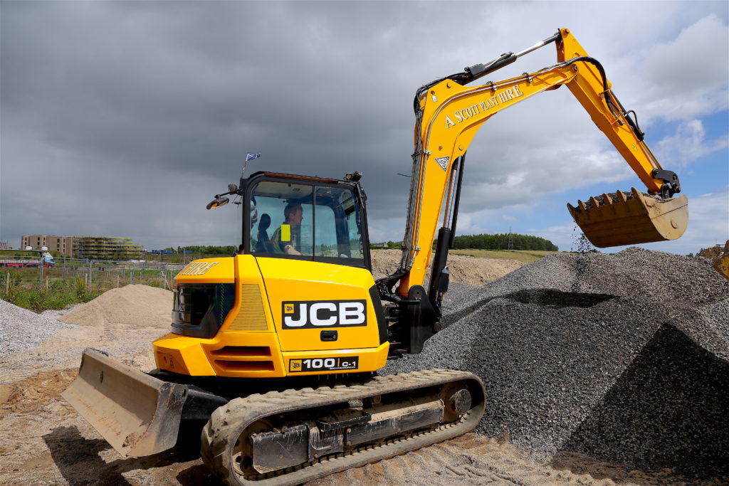 10-tonne machine helps Stonehaven hirer find a niche