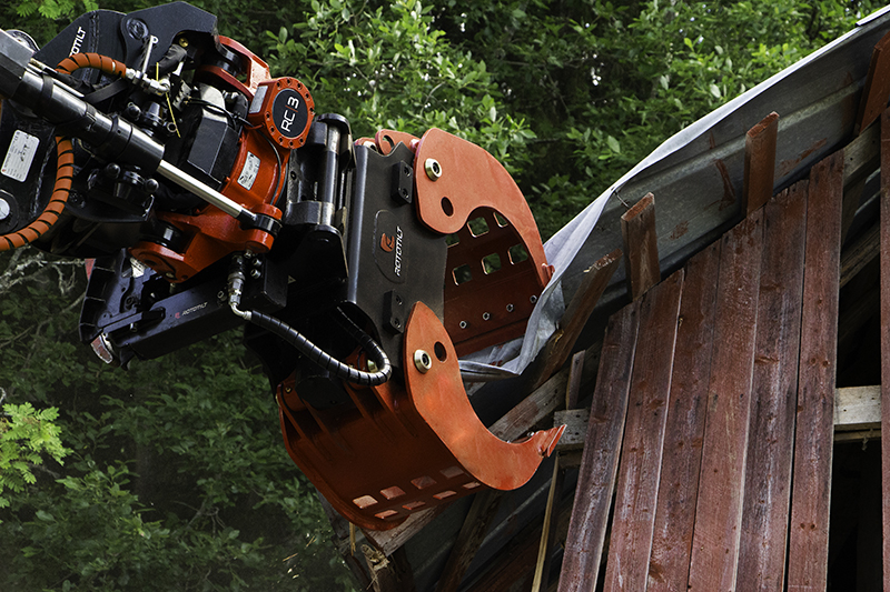 Rototilt sorting grab