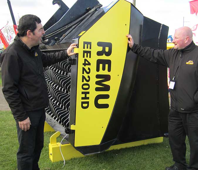 Sean Heron (left) and a visitor run the rule over the new Remu EE4220 which made its UK debut after its launch at Intermat in Paris. 