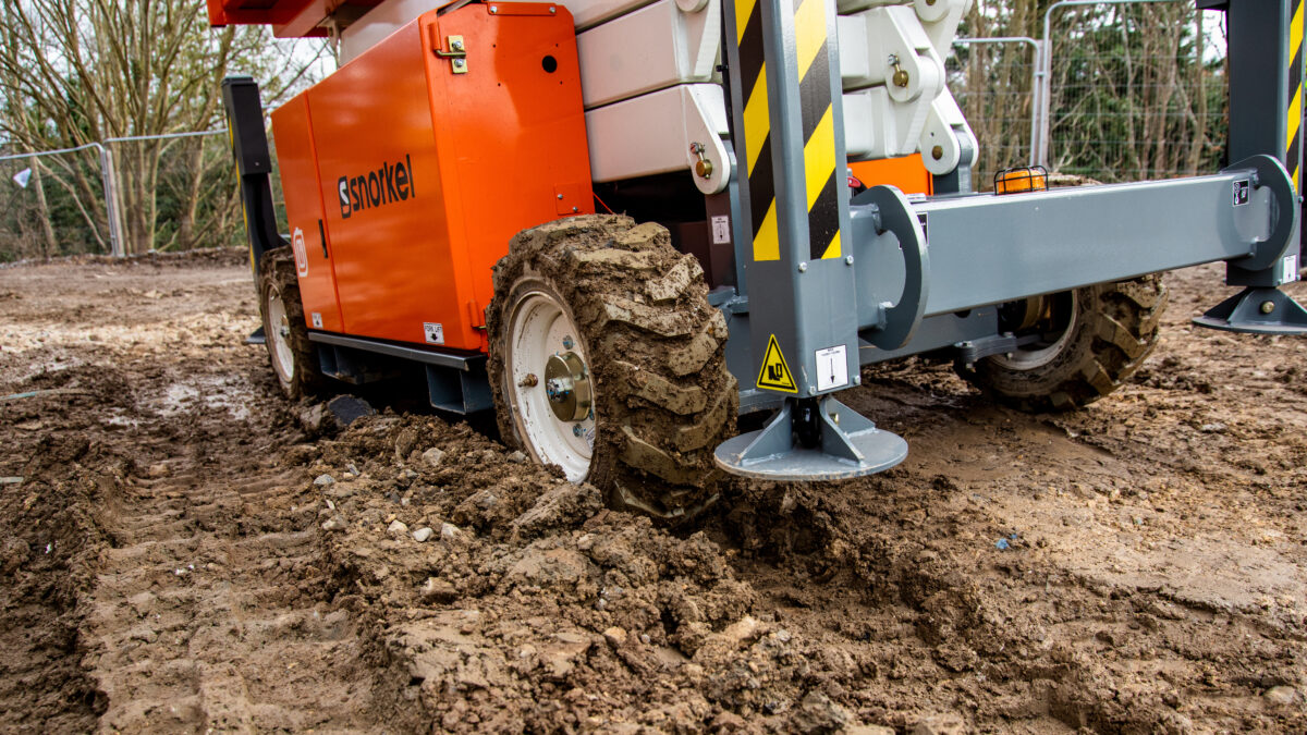 Snorkel EMEA to showcase ScotPlant exclusive rough terrain scissor lift and trailer deal