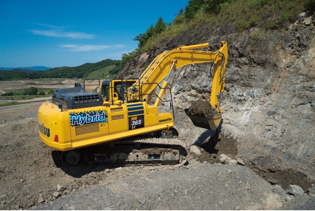 New hybrid reinforces Komatsu’s commitment to carbon goals