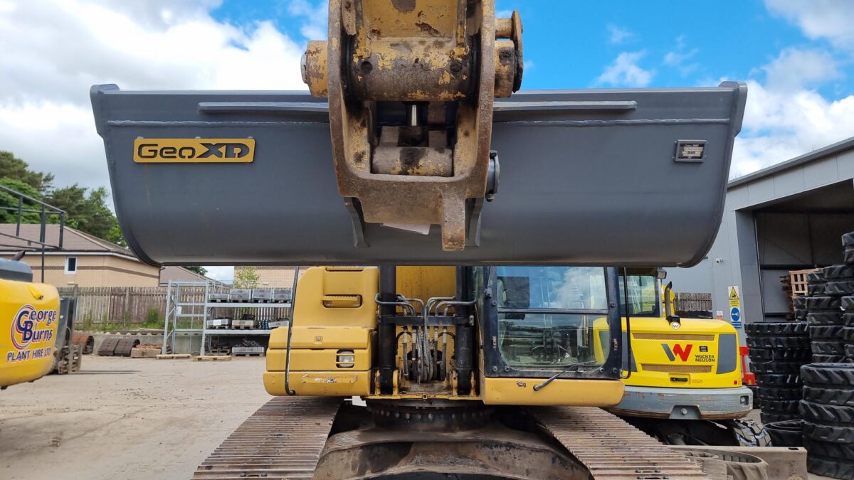 Astrak aims to expand 20-tonne bucket range into 2026